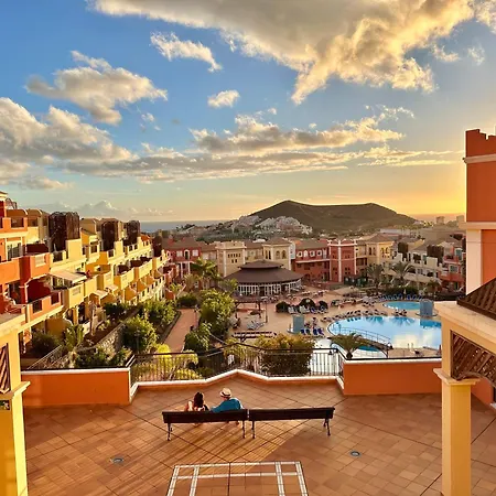 Sunset 7 & Heated Pool Appartement *